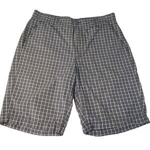 Calvin Klein Jeans Mens Size 32 Green Plaid Bermuda Shorts Flat Front